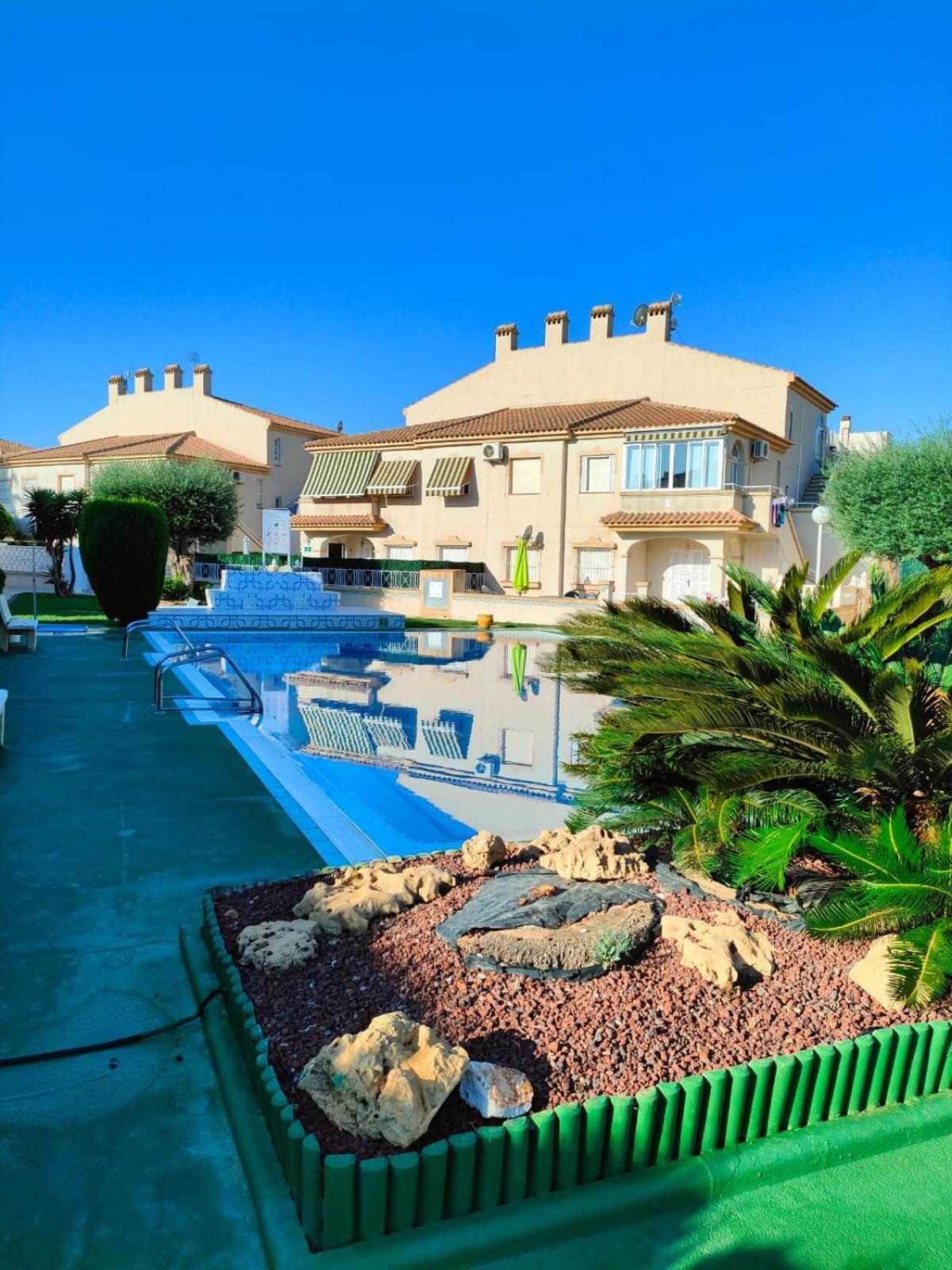 Casa De Buenos Dias Apartment Torrevieja Luaran gambar
